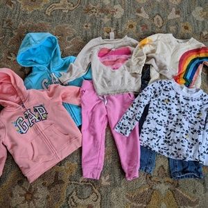 Girls 2T 24 month lot of clothes and pajamas